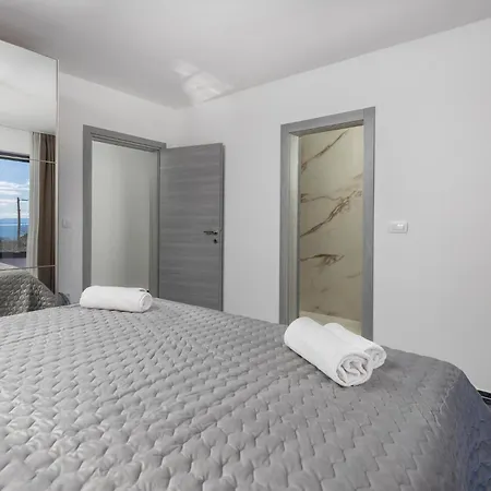 Lovely In With House Sea View *