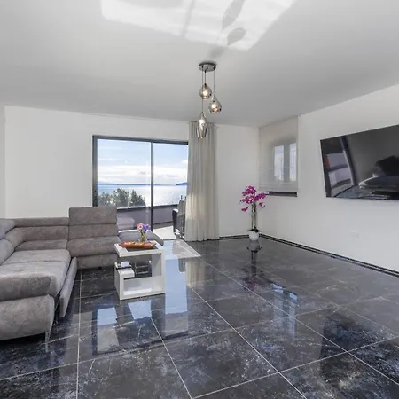 Lovely In With House Sea View *